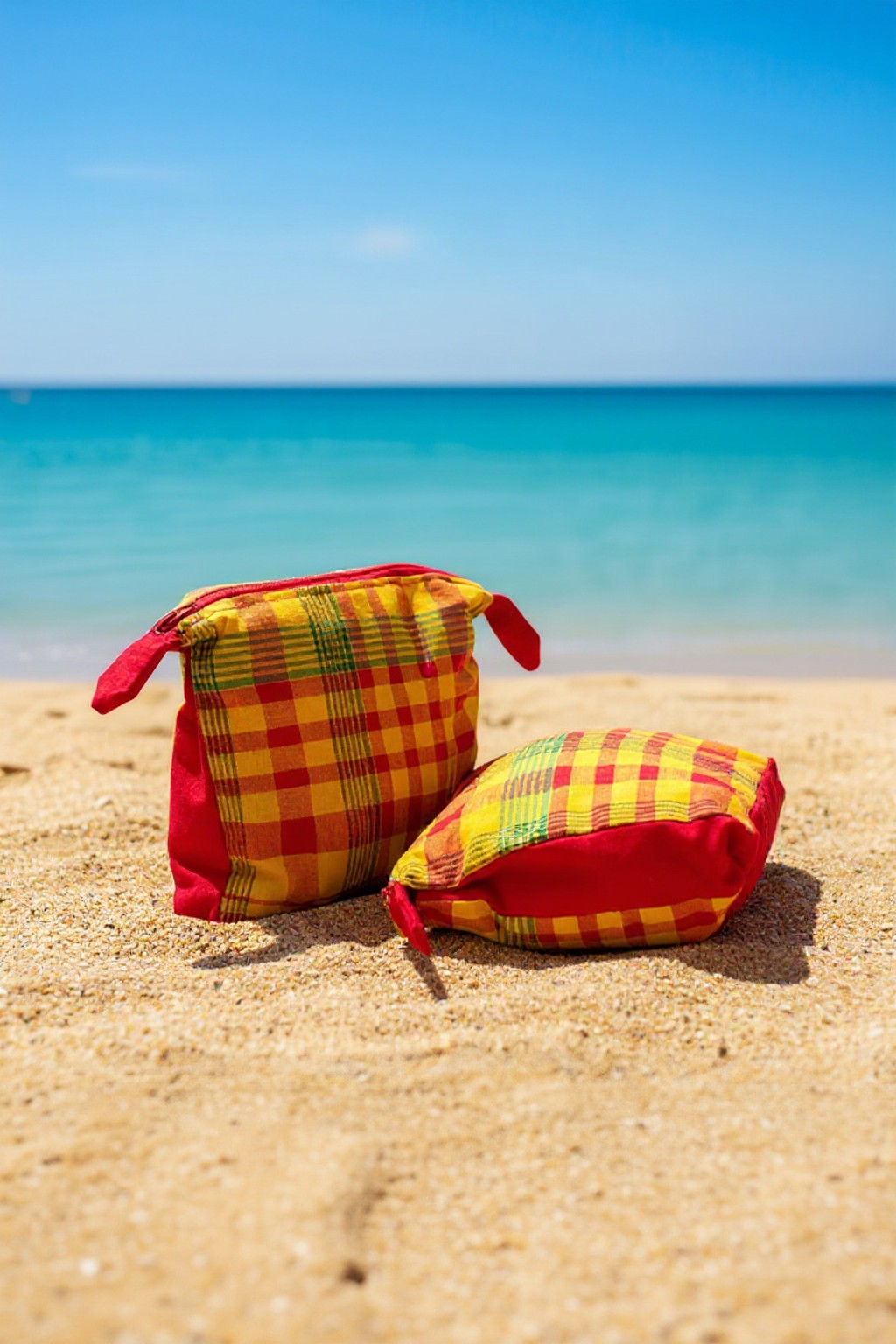 Petite Pochette Fille ou Femme enTissu Madras Rouge